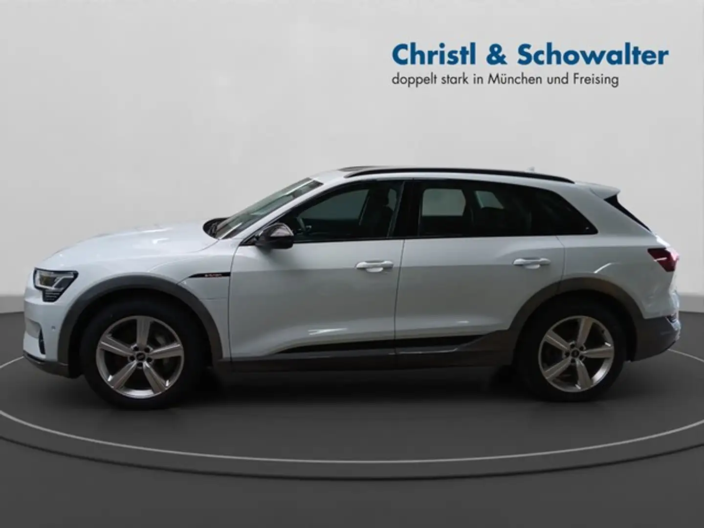 Audi e-tron 55 quattro advanced NAVI MATRIX AHK PANO Wit - 2