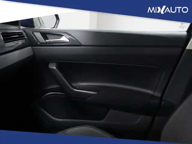 Volkswagen Polo view 14