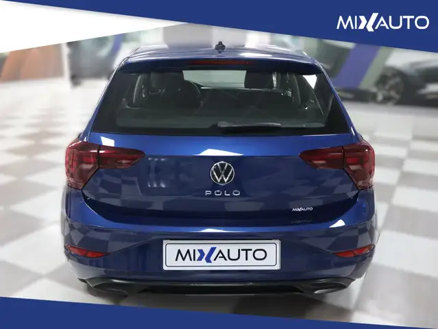 Volkswagen Polo view 4