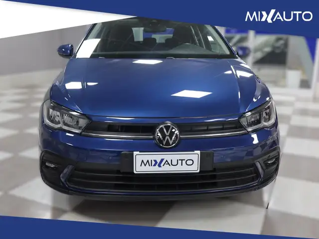 Volkswagen Polo view 2