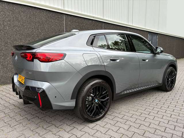 BMW iX2