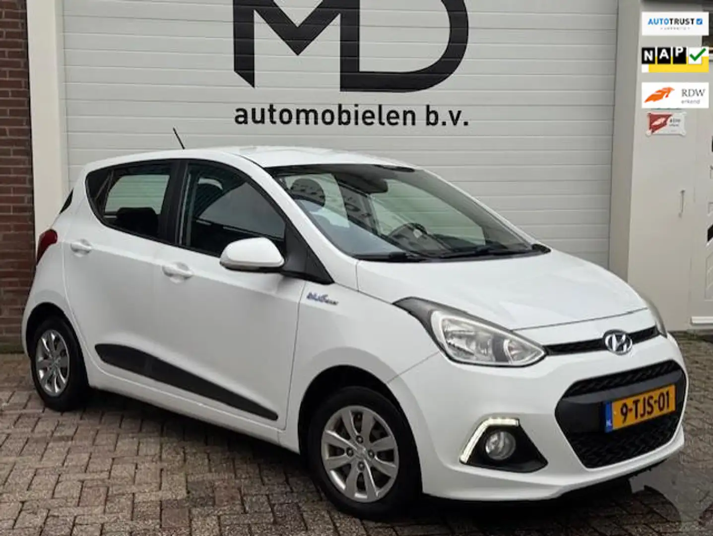 Hyundai i10 1.0i i-Motion Premium - Originele NL auto - LED Wit - 1