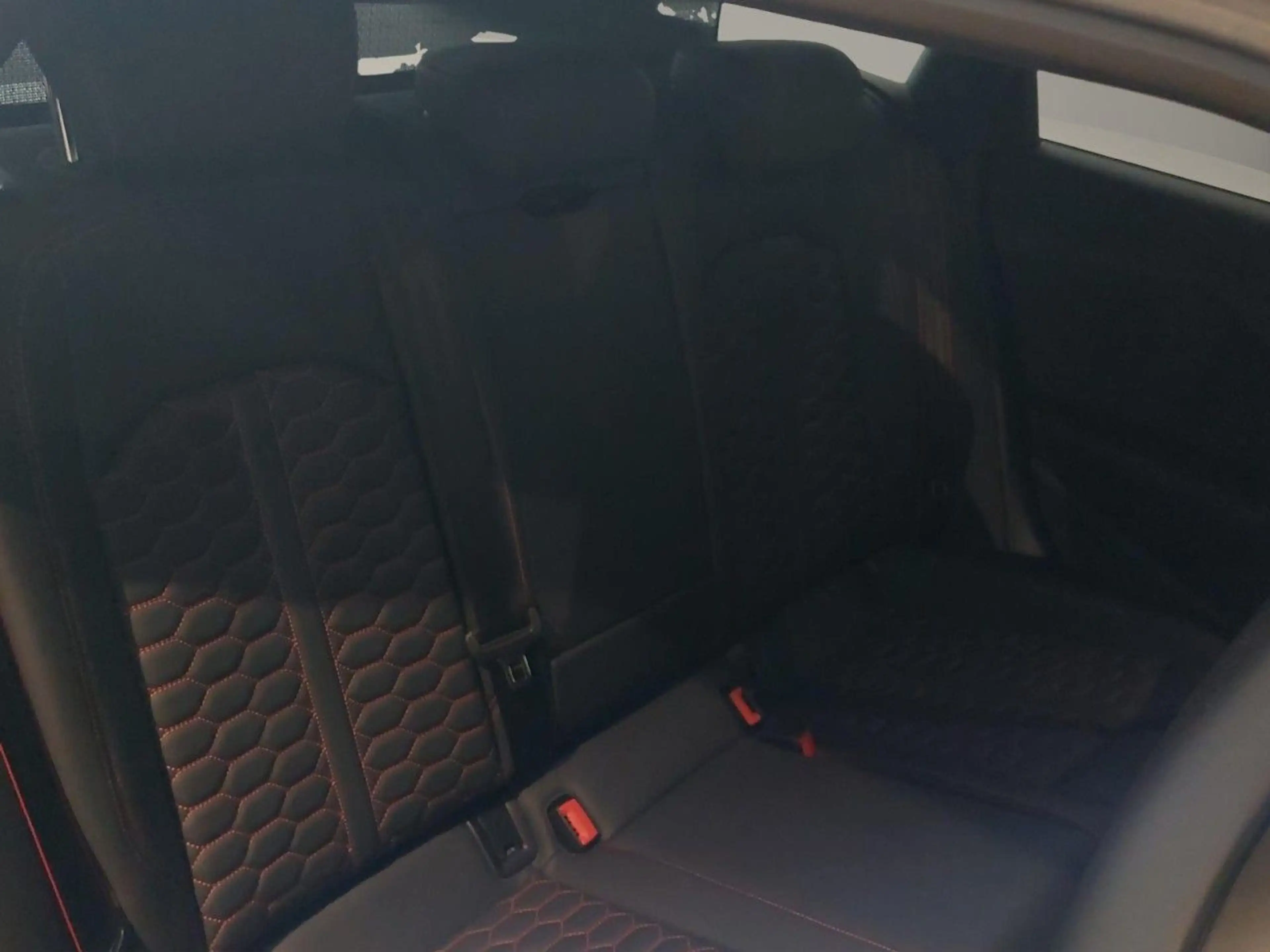 Audi RS4 Avant 2.9 TFSI quattro (EURO 6d) Klima Navi Leder — photo 22