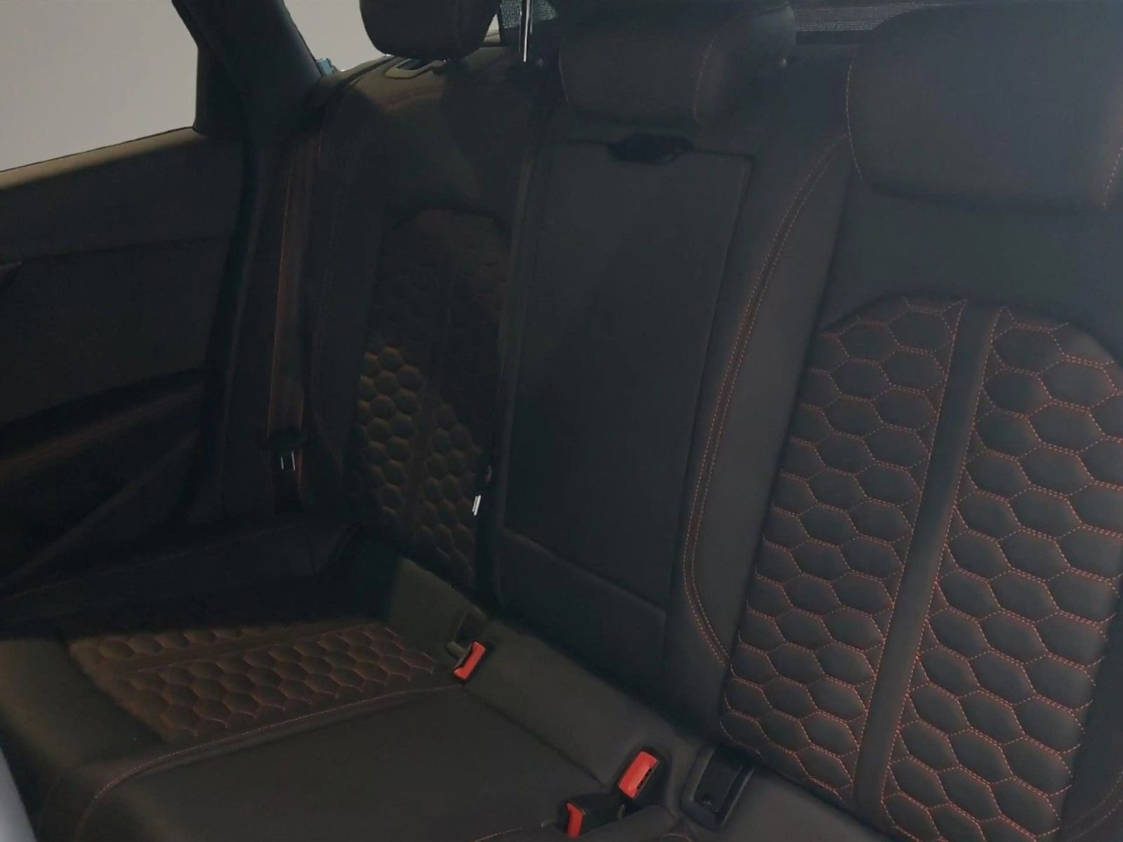 Audi RS4 Avant 2.9 TFSI quattro (EURO 6d) Klima Navi Leder — photo 24