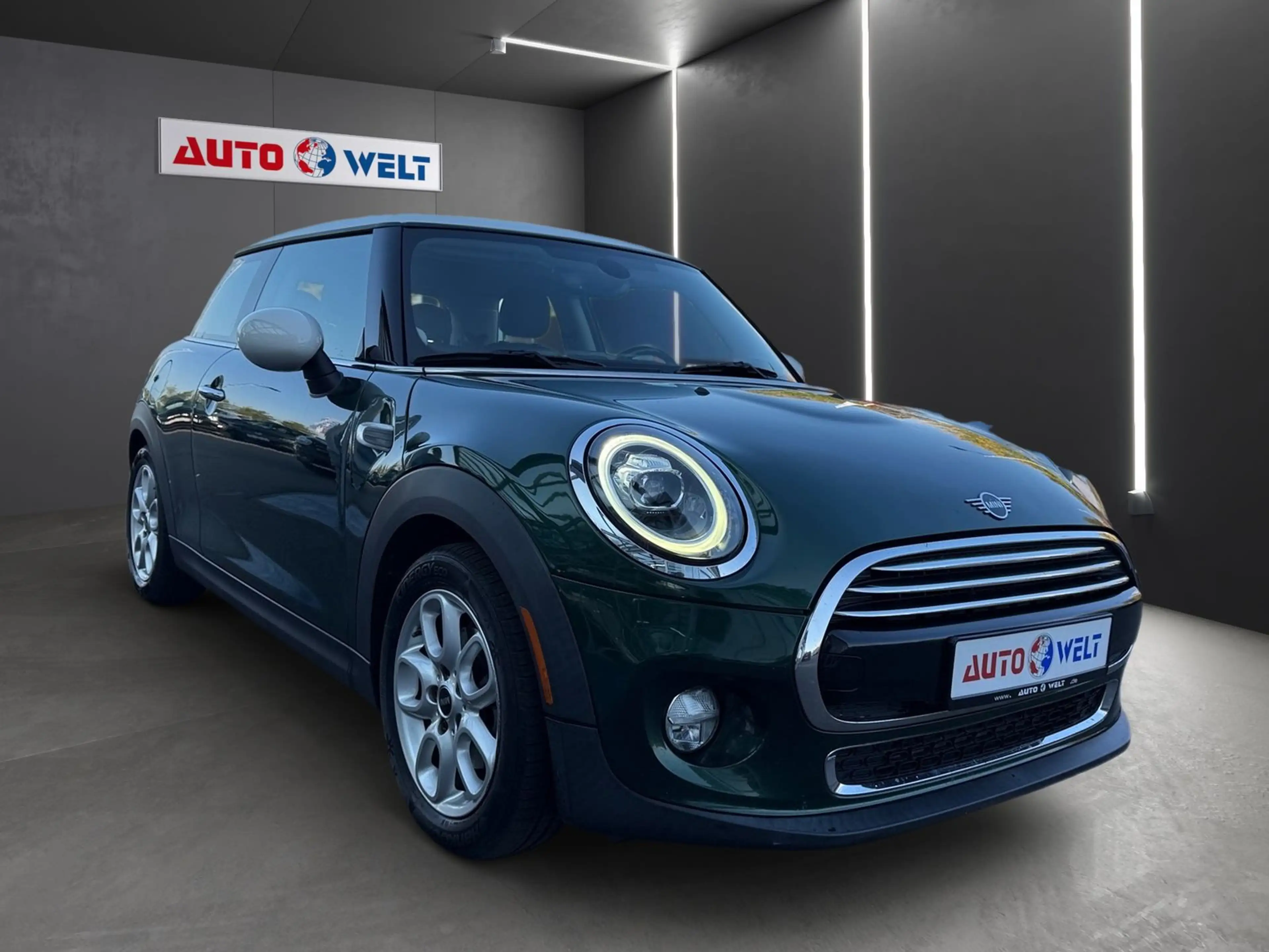MINI Cooper S Mini 1.6 Cooper S LED Keyless-Go Sitzheizung PDC — photo 2