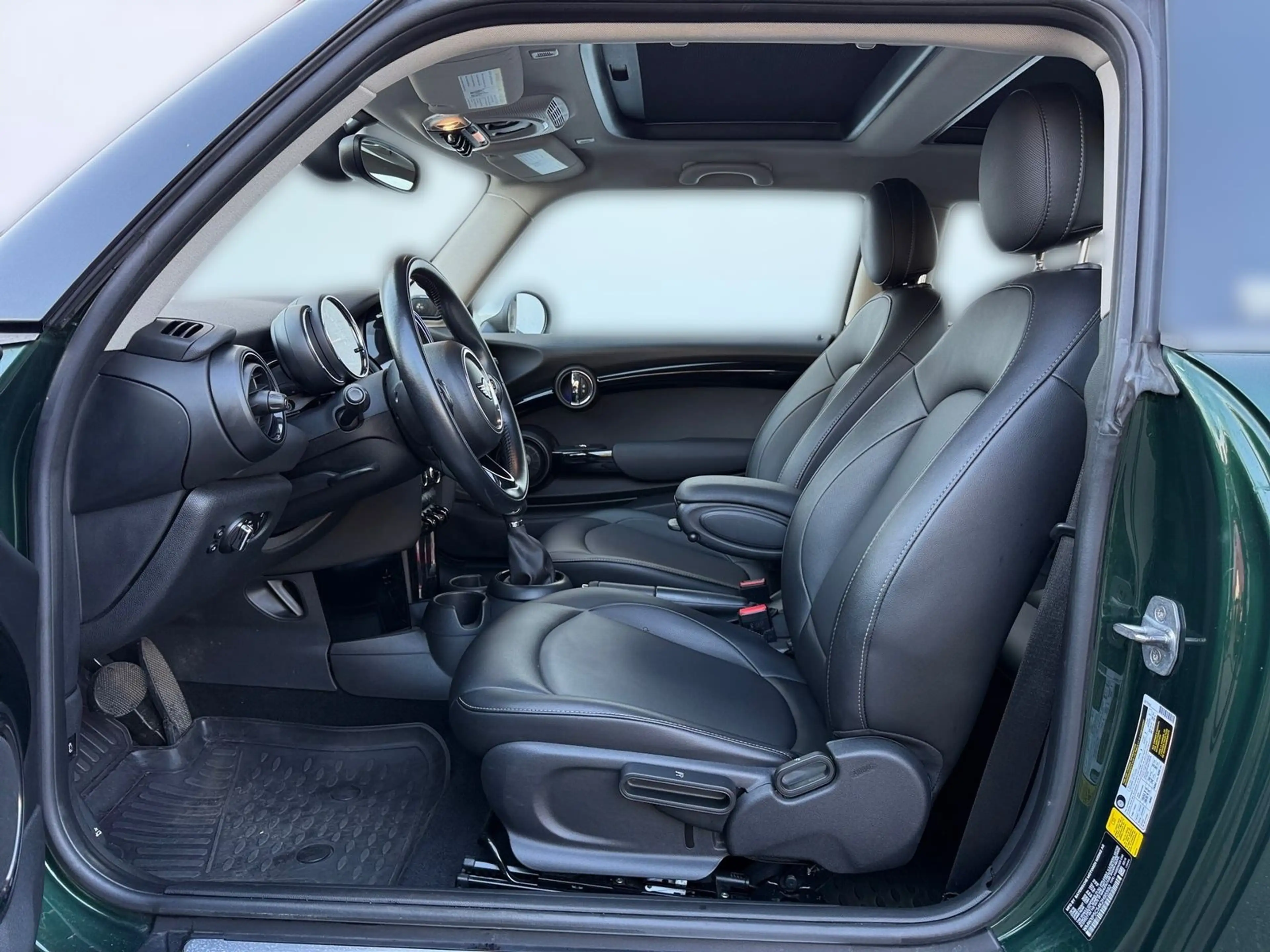 MINI Cooper S Mini 1.6 Cooper S LED Keyless-Go Sitzheizung PDC — photo 10