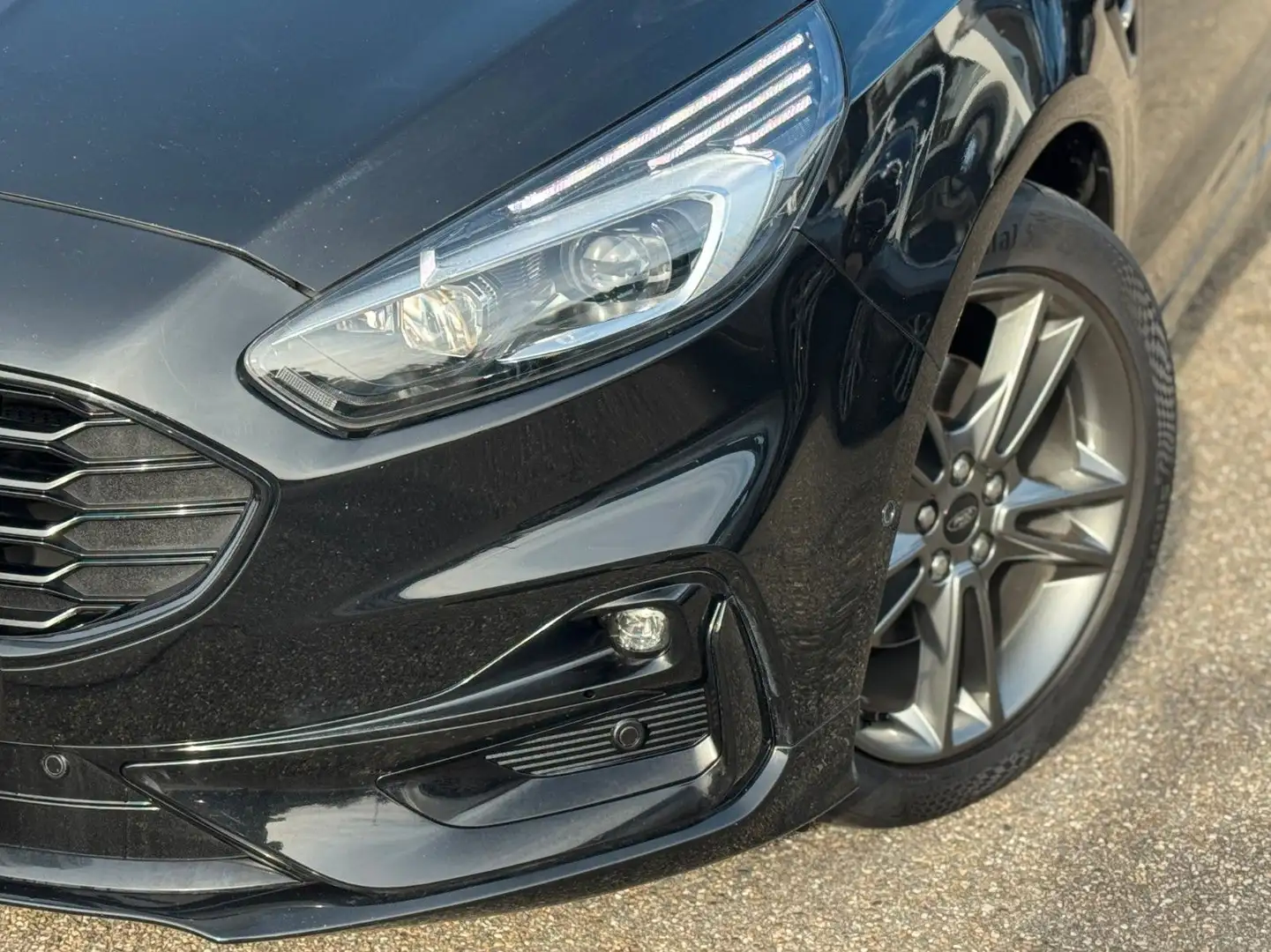 Ford S-Max 2.0 EcoBlue Aut. ST-Line ACC|AHK|KAM|StHzg Schwarz - 2