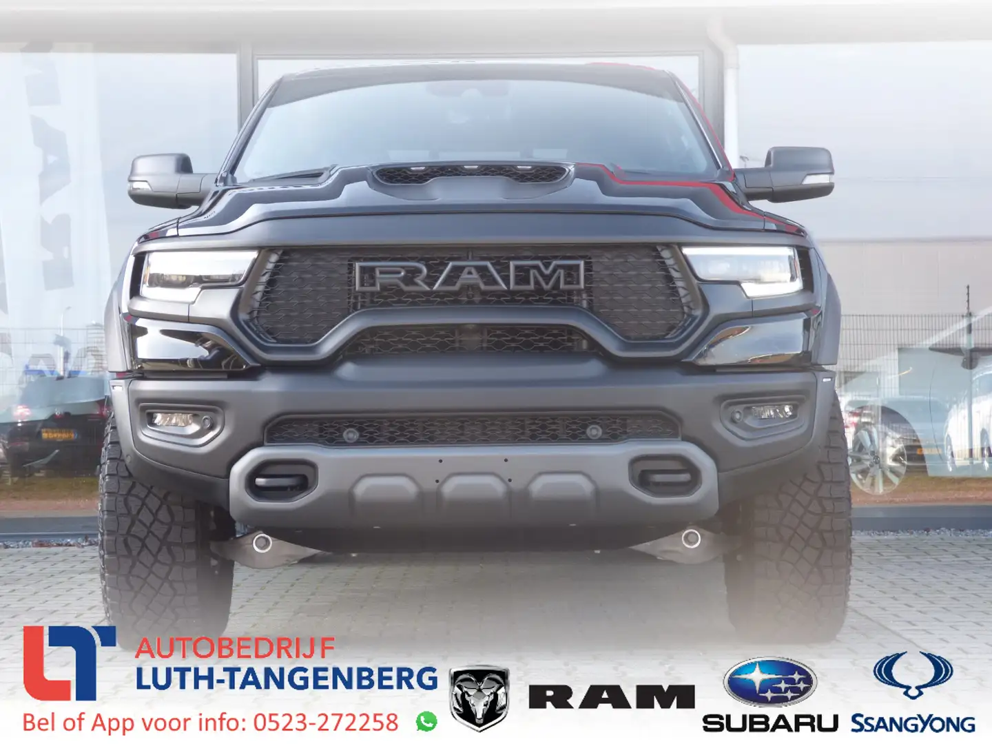 Dodge RAM 1500 TRX 6.2 V8 4x4 Crew Cab MY 24 | 700+ HP/880NM Schwarz - 1