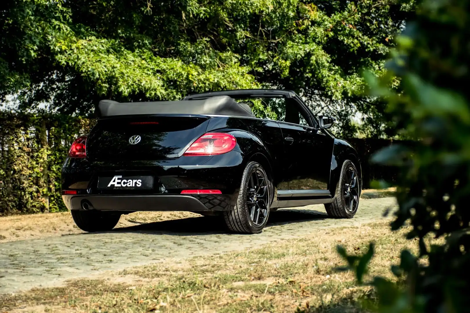 Volkswagen Beetle *** BEETLE / MANUAL / RADIO / GLOSS BLACK *** Noir - 2