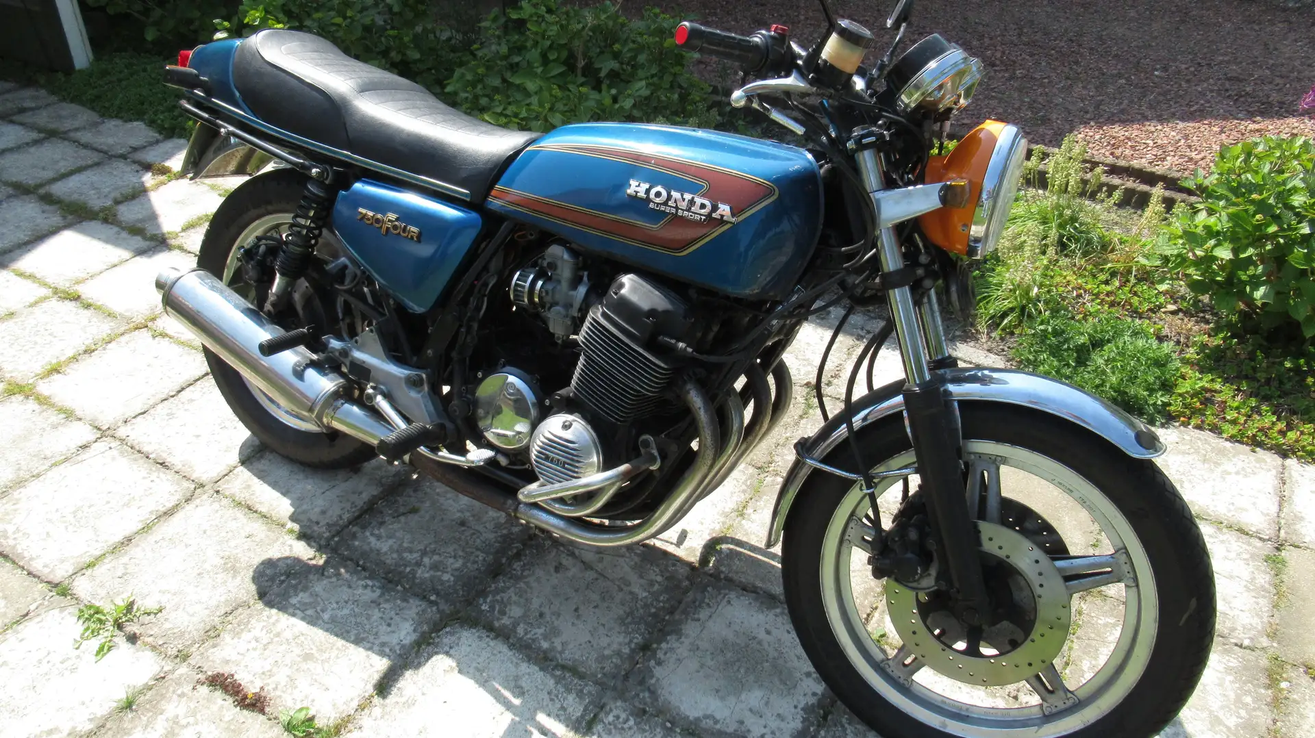 Honda CB 750 Blauw - 1