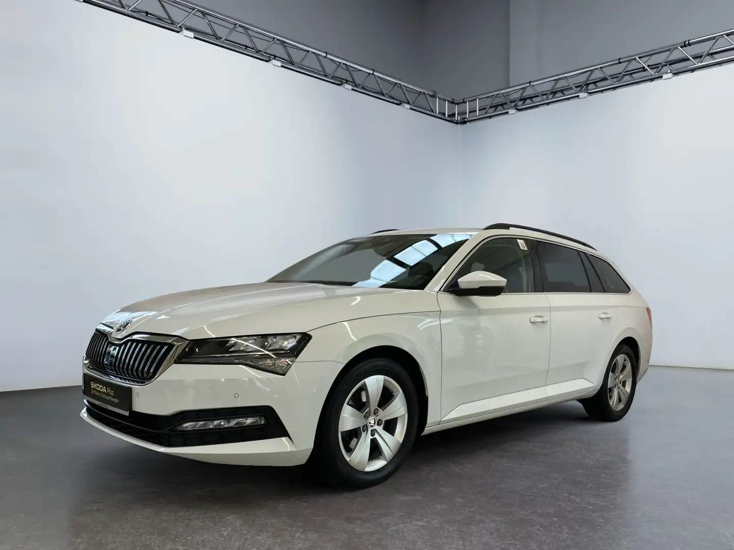 Skoda Superb Combi Ambition 2.0TDI DSG ACC LM SHZ NAVI Weiß - 2