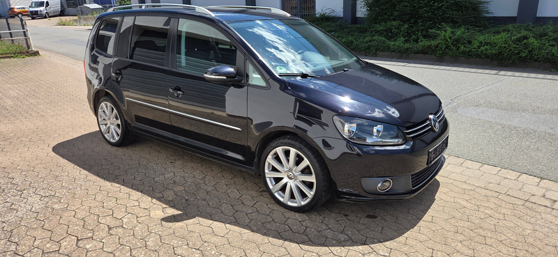 Volkswagen Touran Highline — photo 4