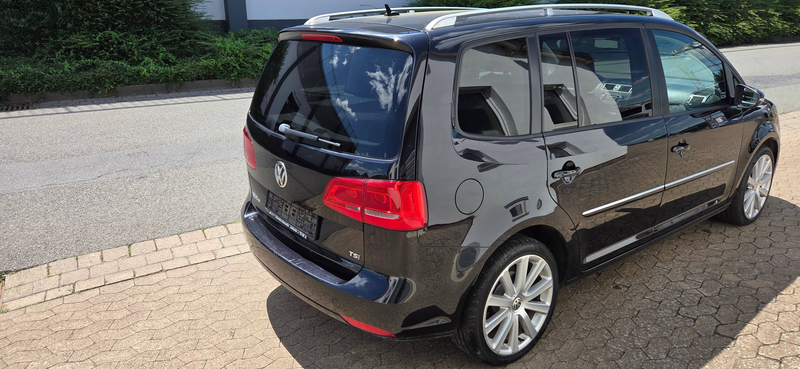 Volkswagen Touran Highline — photo 6