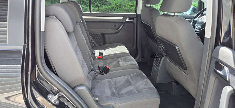 Volkswagen Touran Highline — photo 15