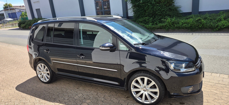 Volkswagen Touran Highline — photo 5