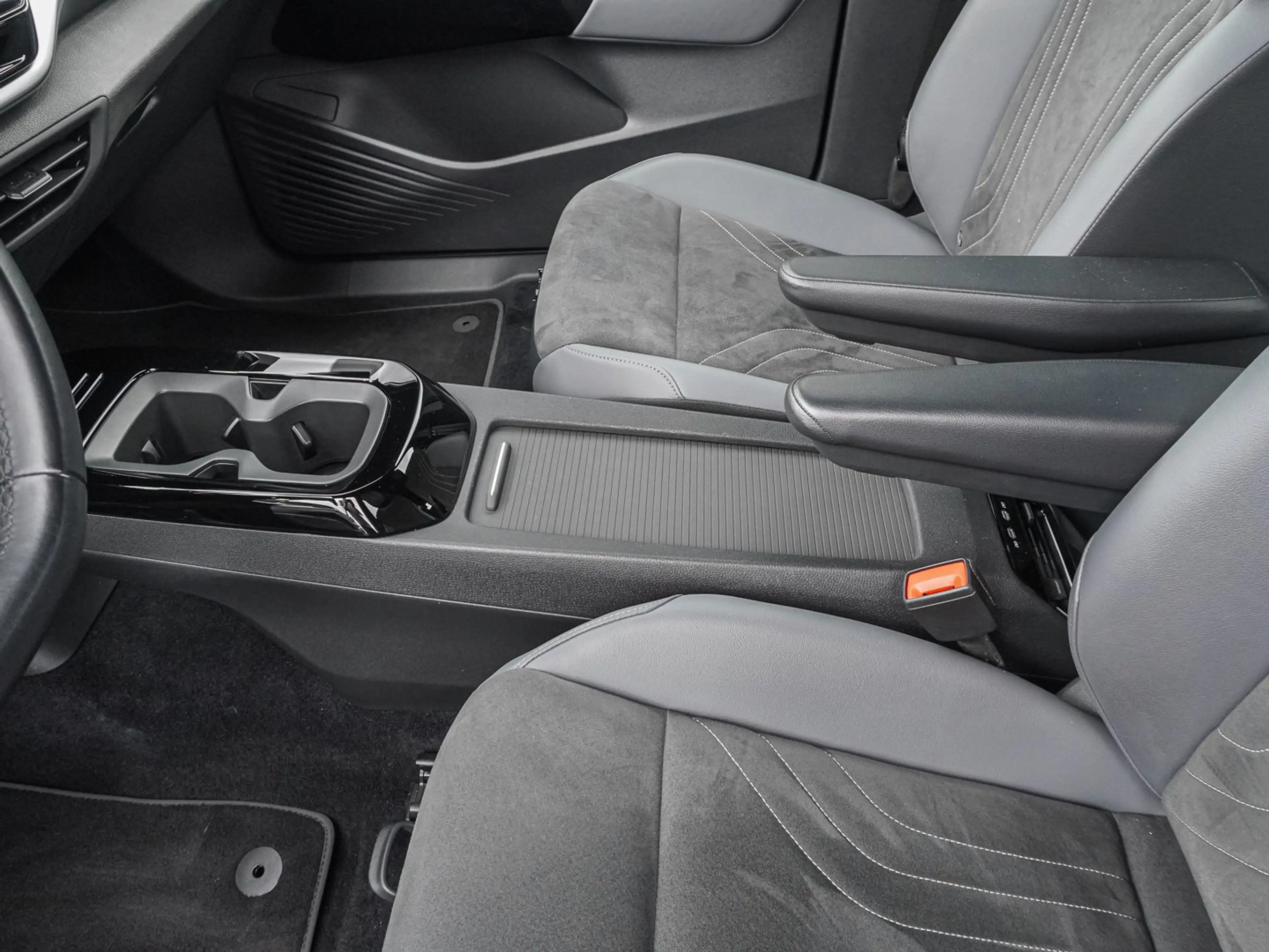 Volkswagen ID.5 Pro 360-KAMERA AHK NAVI KESSY LED — photo 14