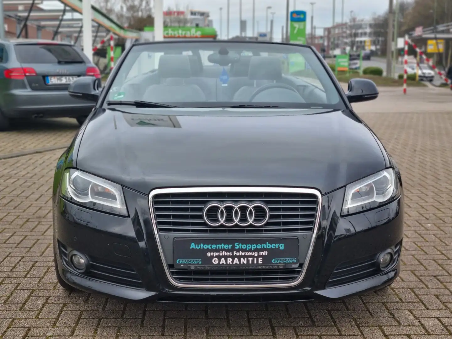 Audi A3 Cabriolet Ambition 2.0 TDI/Standheizung/Xenon Noir - 2