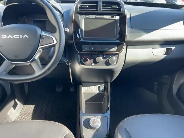 Dacia Spring view 12