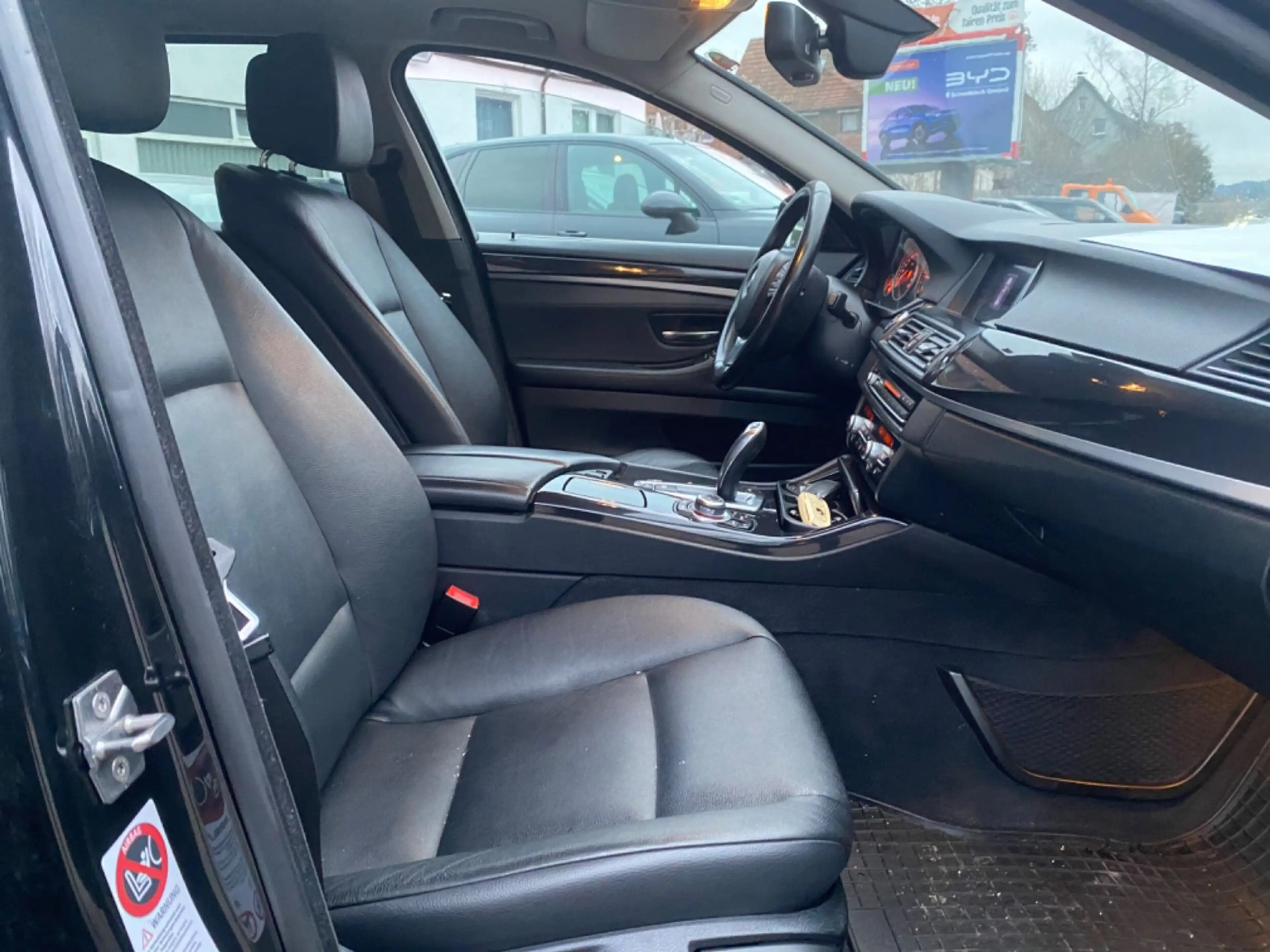 BMW 525 5-er 525 d Touring*LEDER*NAVI*BLUETOOTH*BI-XENON — photo 5