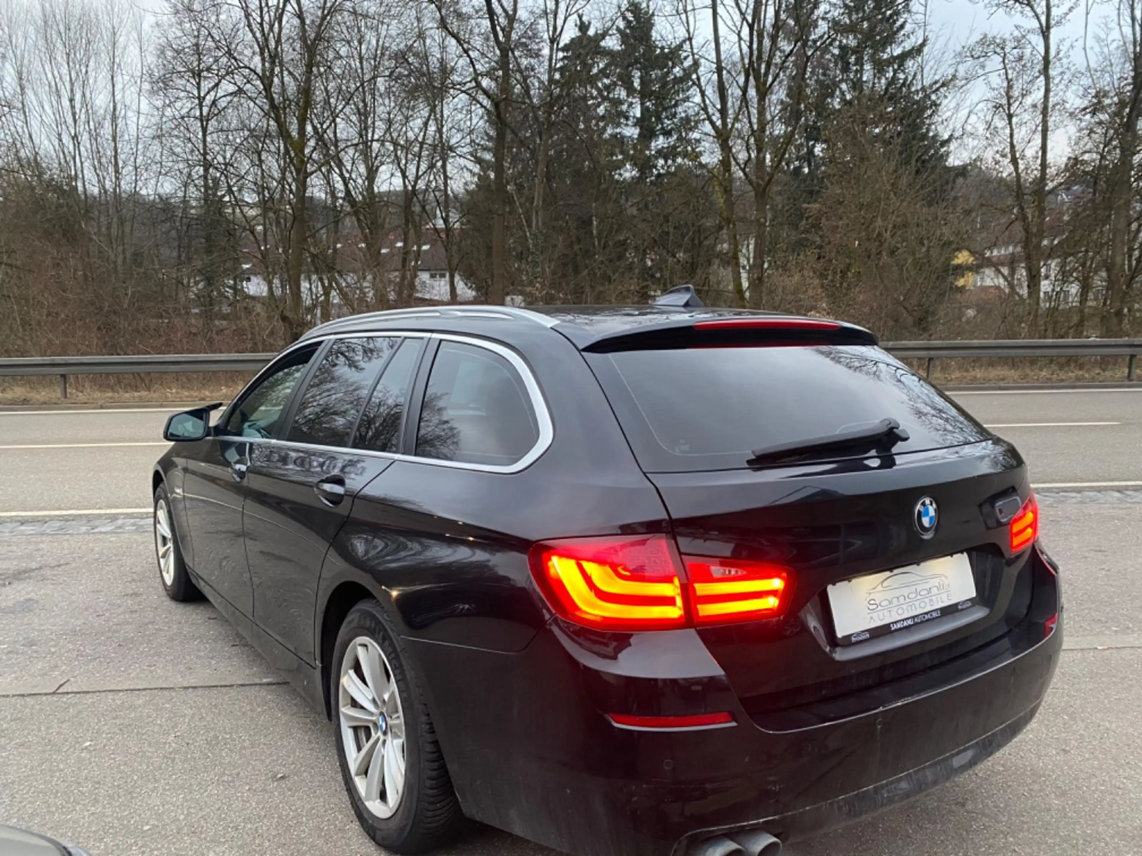 BMW 525 5-er 525 d Touring*LEDER*NAVI*BLUETOOTH*BI-XENON — photo 12