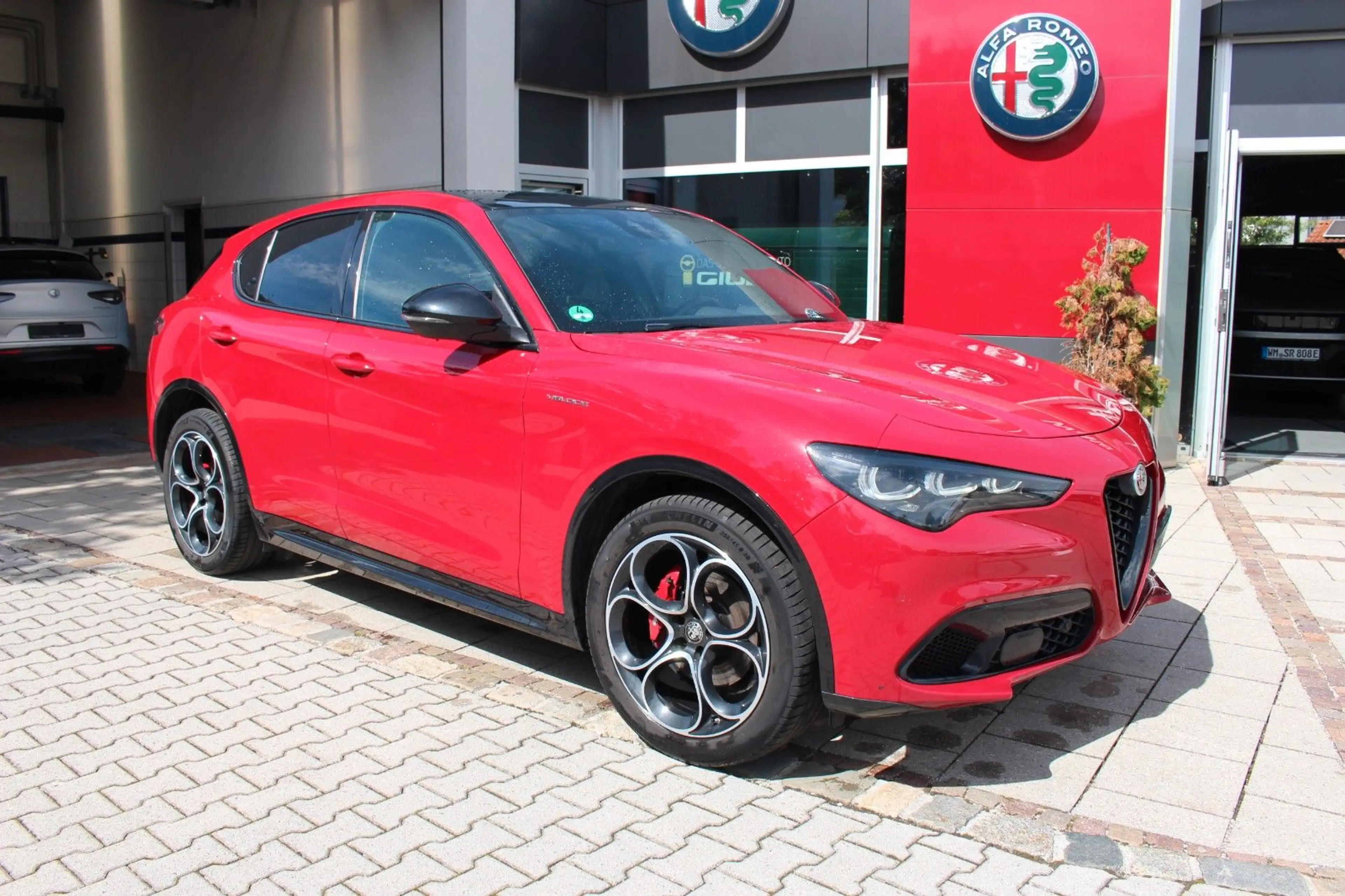 Alfa Romeo Stelvio Veloce Q4 Matrix-LED/Premium-Paket — photo 2