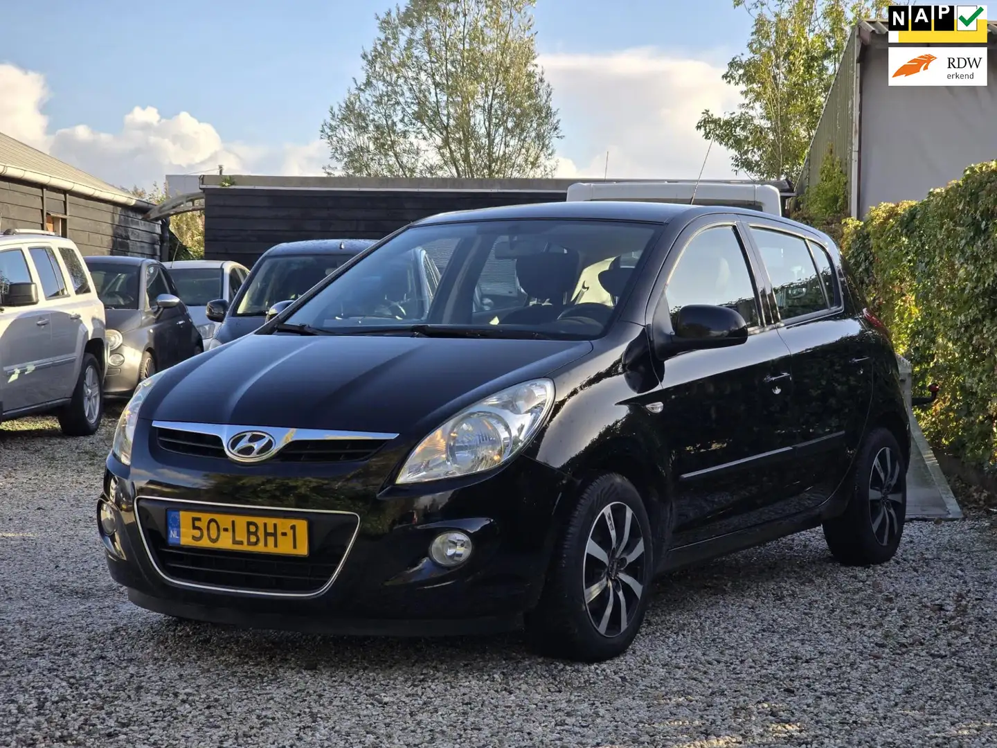 Hyundai i20 1.4i DynamicVersion Automaat/Airco/80.000km! Zwart - 1