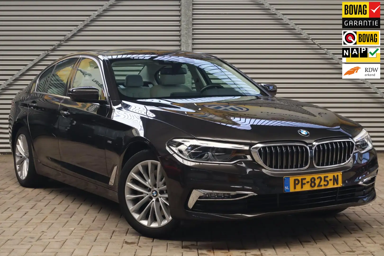BMW 530 5-serie 530i High Executive | ORIGINEEL NL!| PANO Bruin - 1