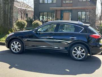 AWD 4dr
