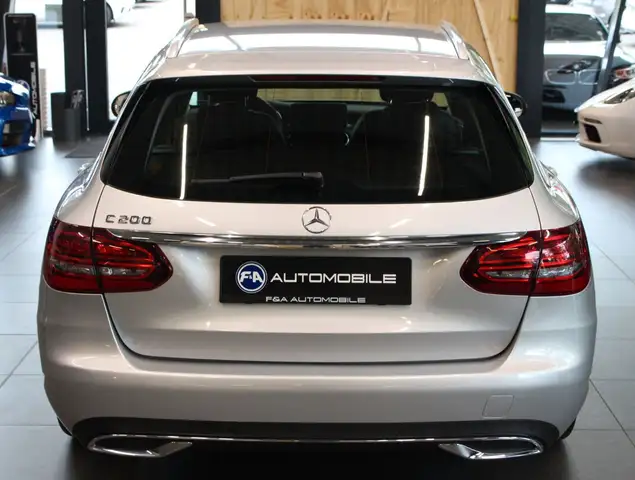 Mercedes-Benz C-Class view 6