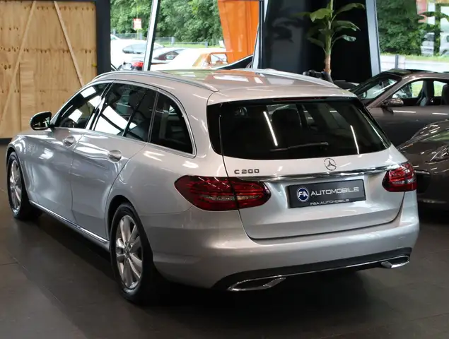 Mercedes-Benz C-Class view 4