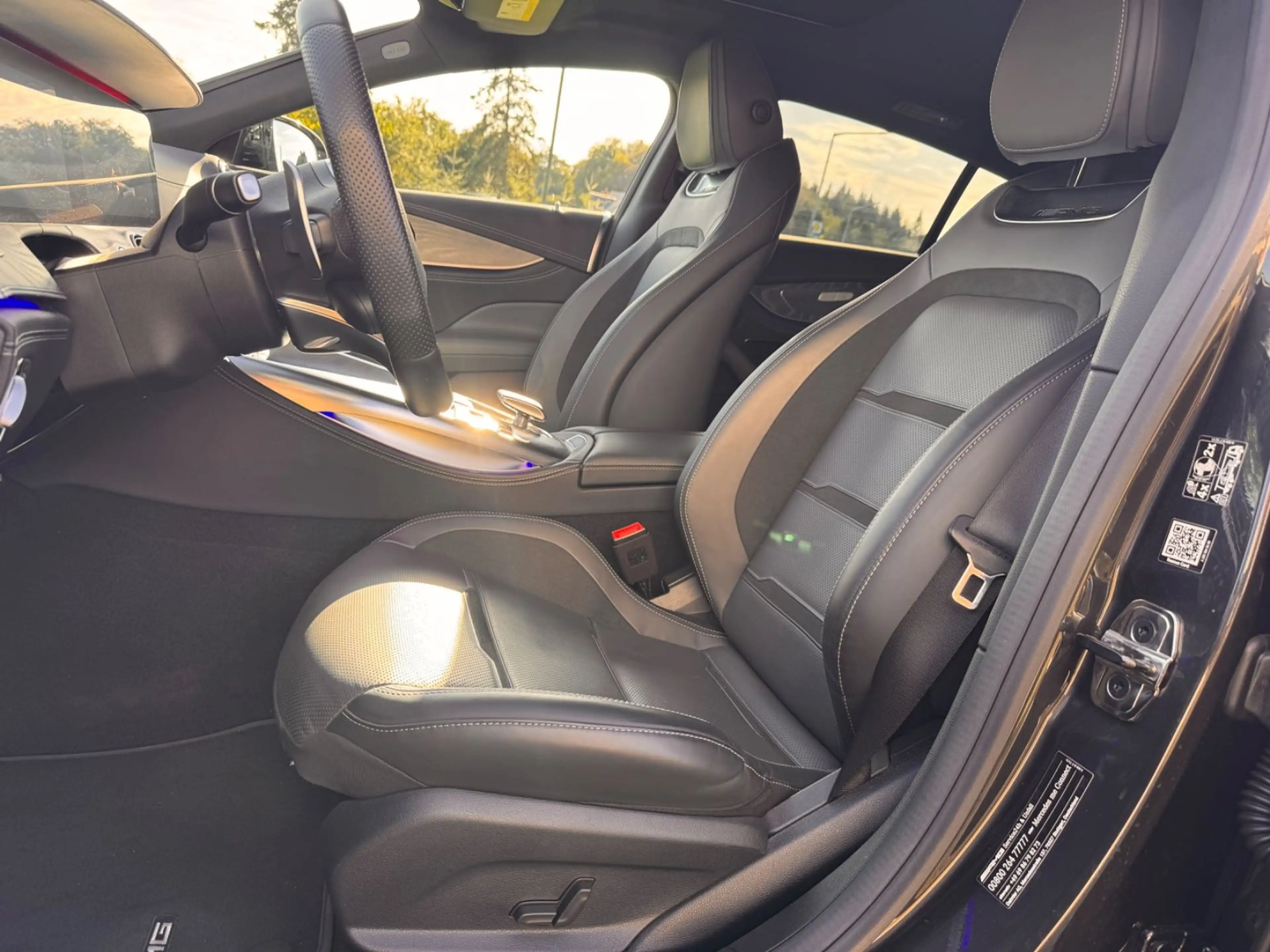 Mercedes-Benz AMG GT 4-trg. 43 4Matic+*BURMESTER*PANO*NIGHT* — photo 12
