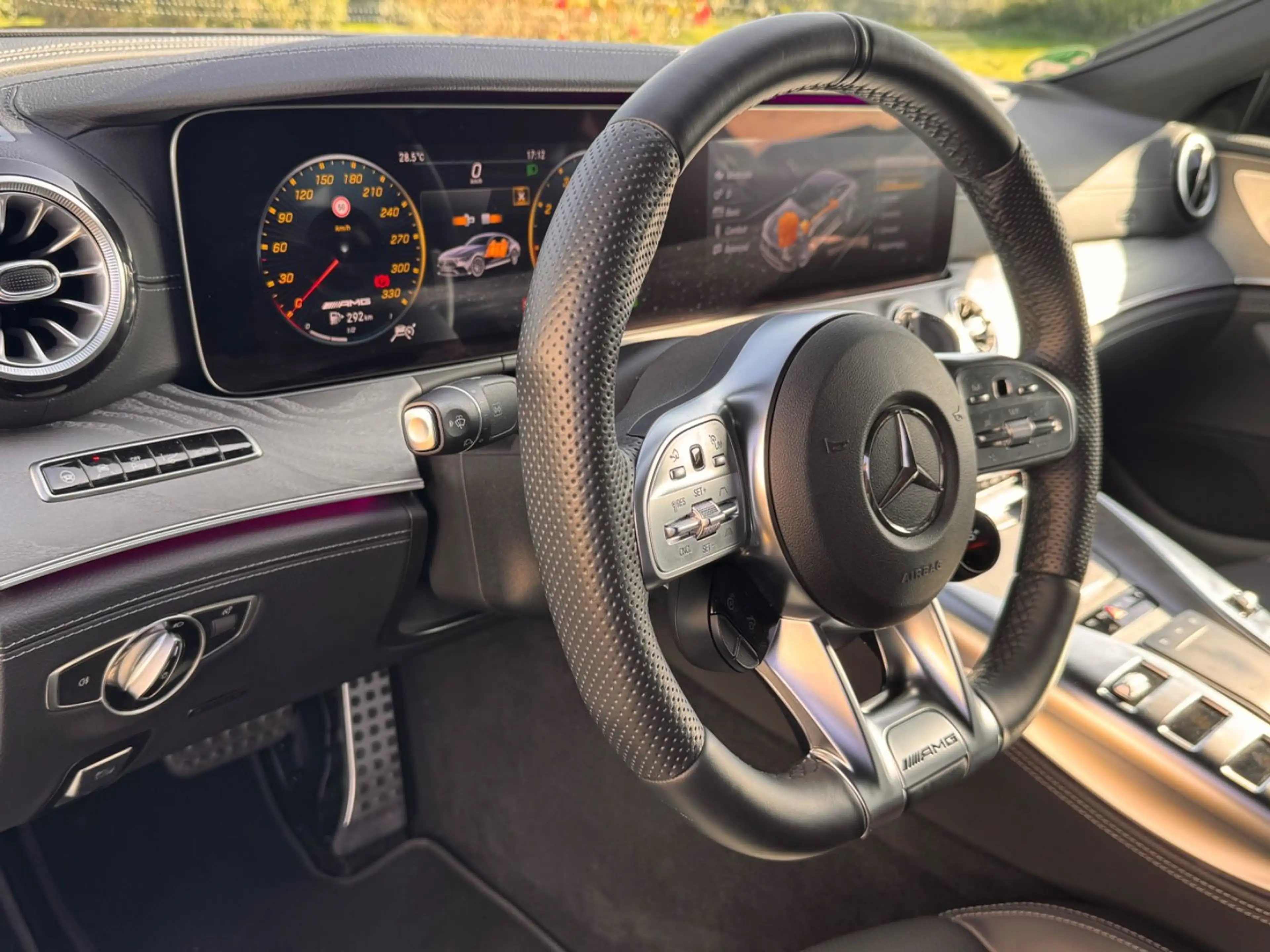 Mercedes-Benz AMG GT 4-trg. 43 4Matic+*BURMESTER*PANO*NIGHT* — photo 11