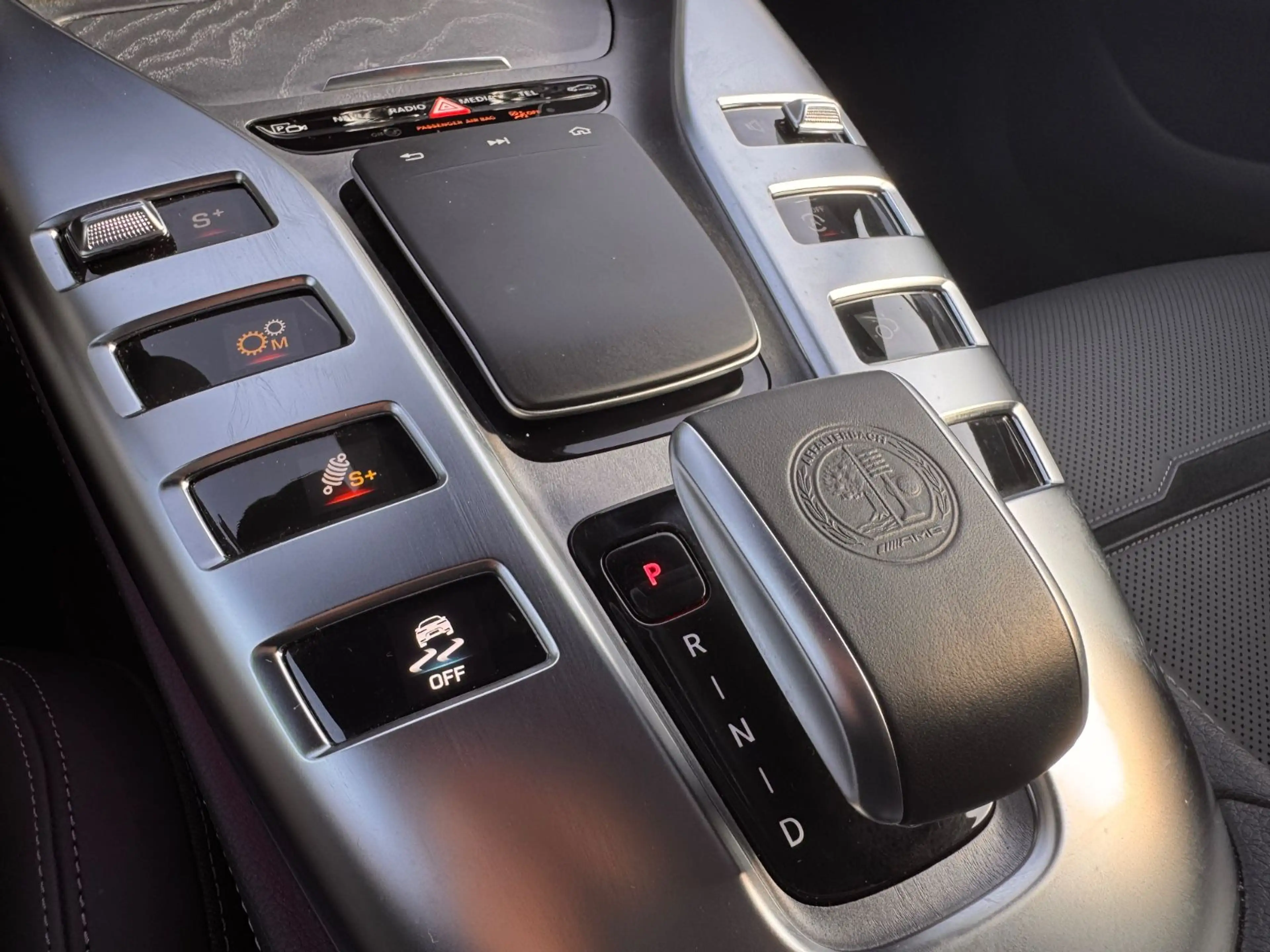 Mercedes-Benz AMG GT 4-trg. 43 4Matic+*BURMESTER*PANO*NIGHT* — photo 15