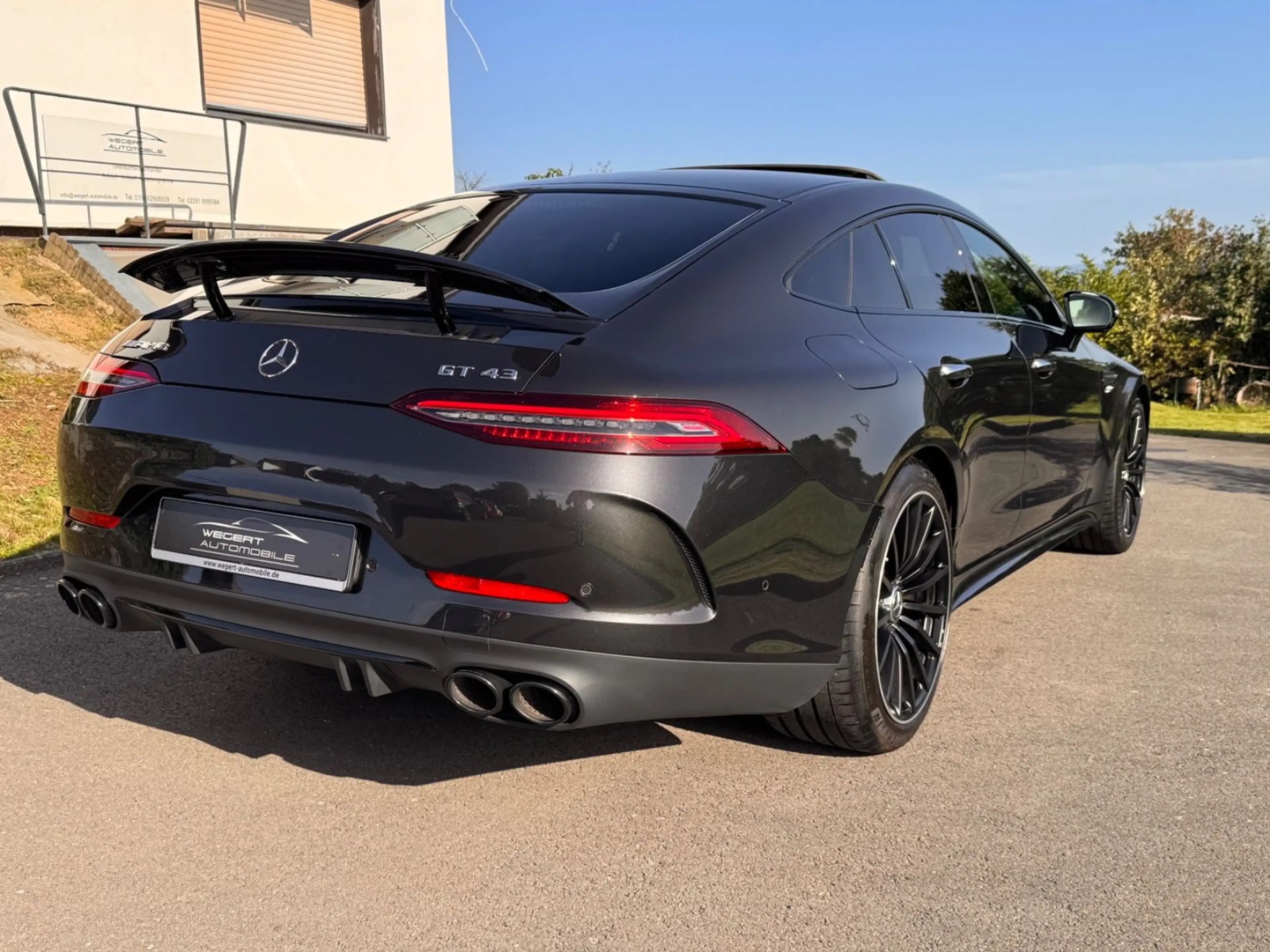 Mercedes-Benz AMG GT 4-trg. 43 4Matic+*BURMESTER*PANO*NIGHT* — photo 10