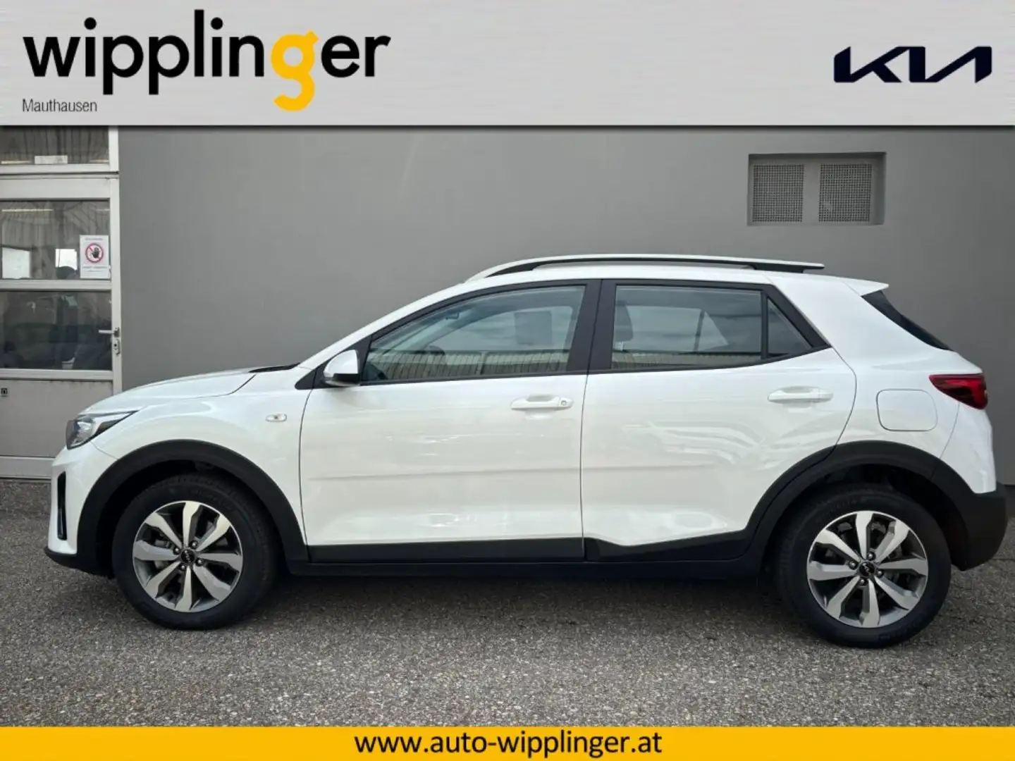 Kia Stonic SILBER 1.0 TGDI MT6 100 LP. € 24.590,00 Weiß - 2