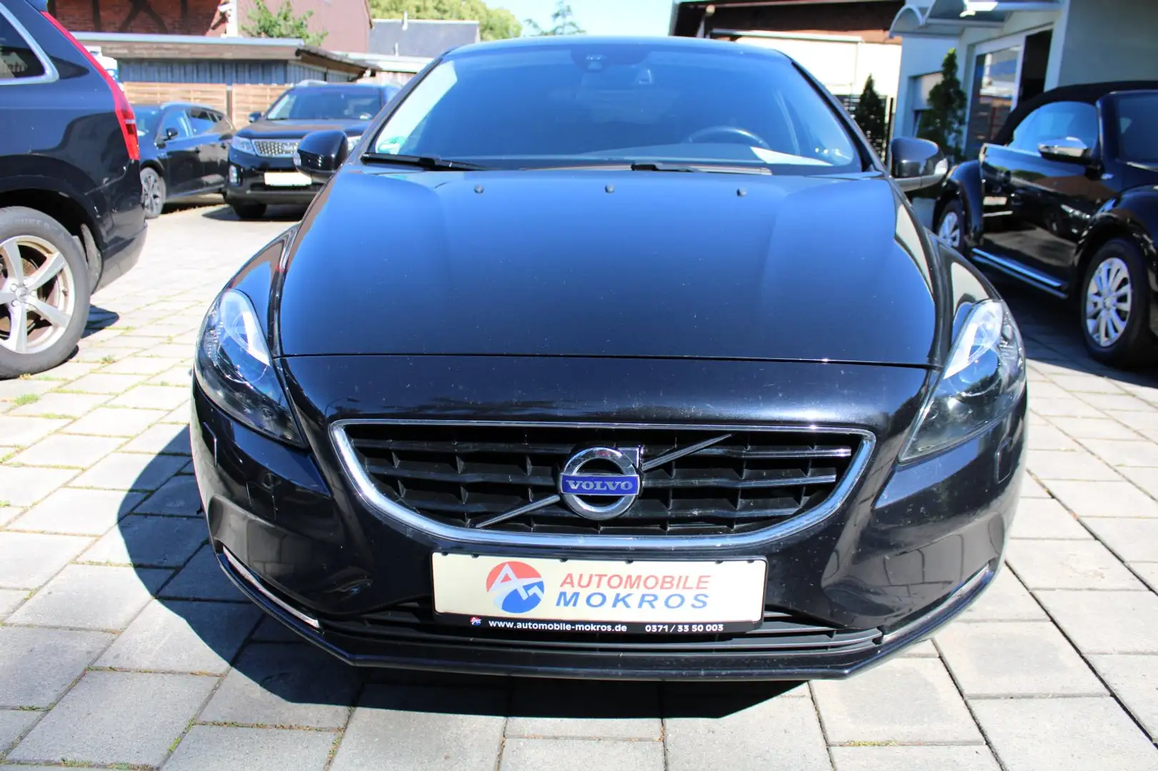Volvo V40 T2 You BiXenon Klimaautomatik Sitzhzg PDC Rückfaka Zwart - 2