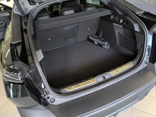Peugeot 408 view 16