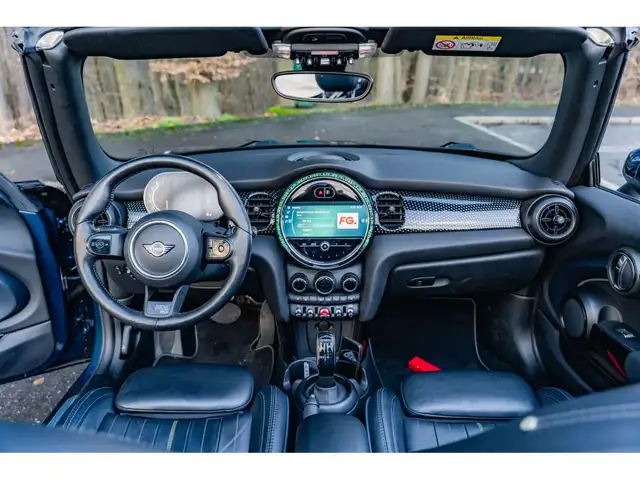 MINI Cooper Cabrio Sidewalk Edition - BVA - Cuir - Navigation - DEL