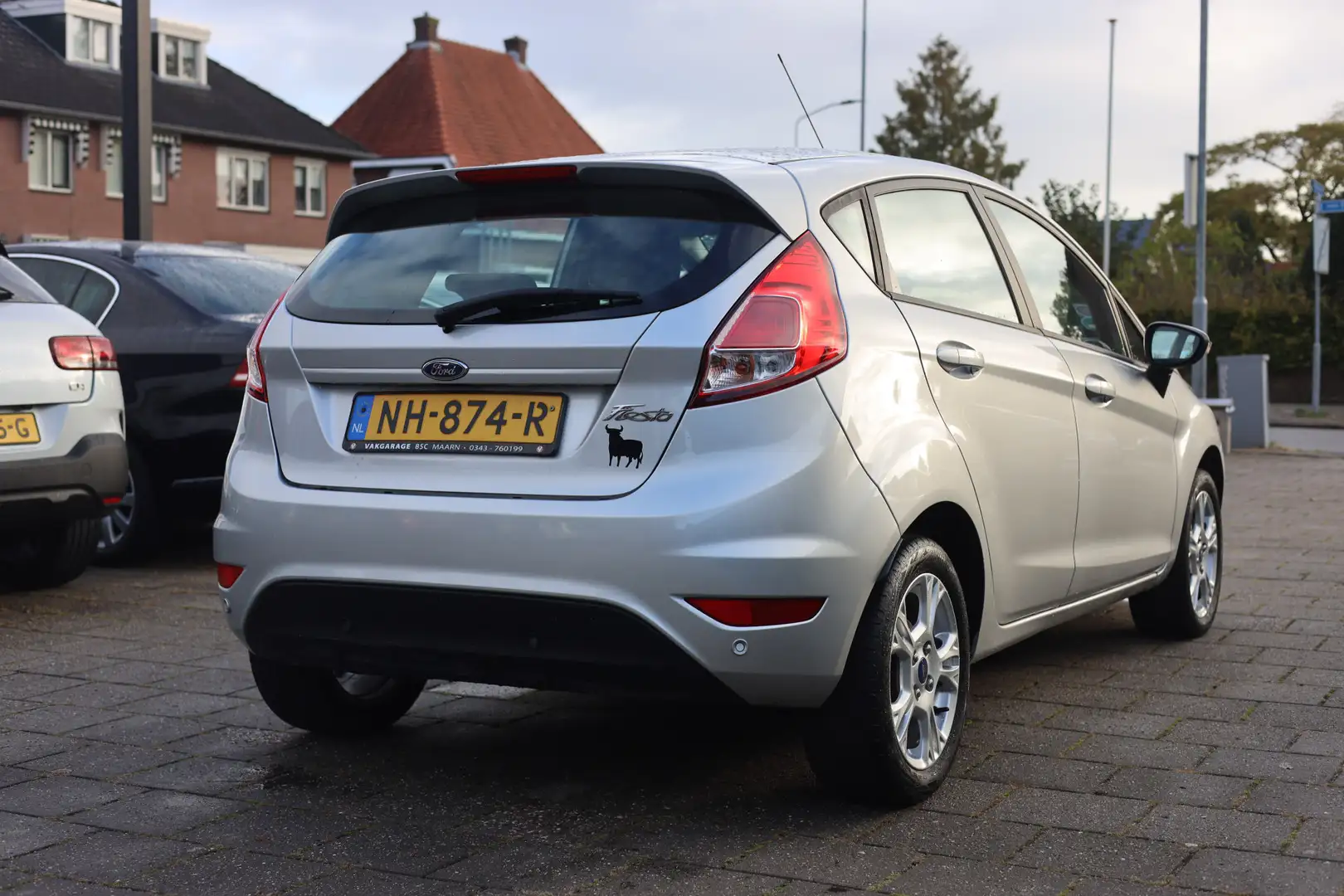 Ford Fiesta 1.0 STYLE ULTIMATE | AIRCO | CRUISE | NAVI Gris - 2
