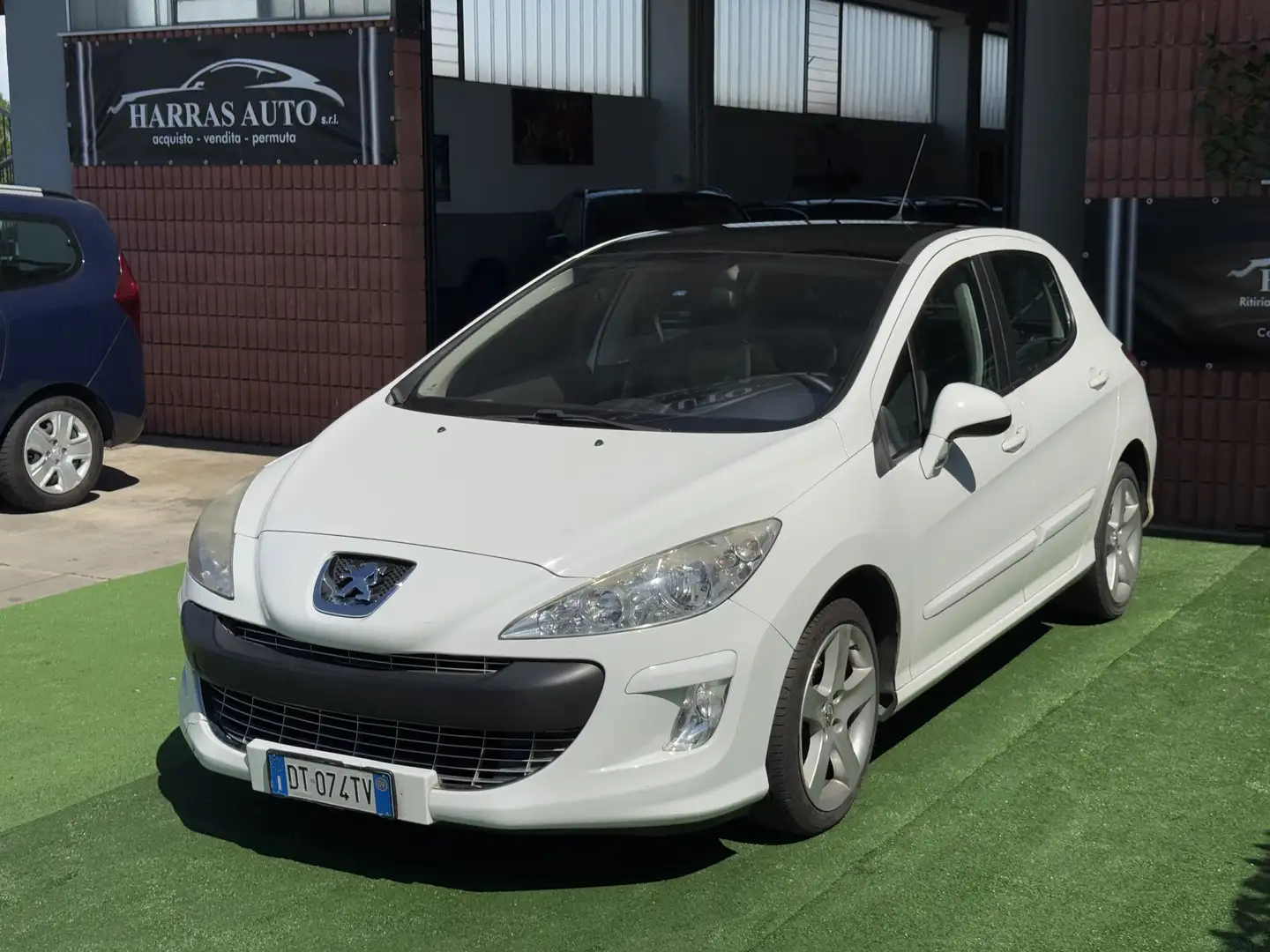 Peugeot 308 5p 1.6 hdi 16v Feline 110cv fap - 2