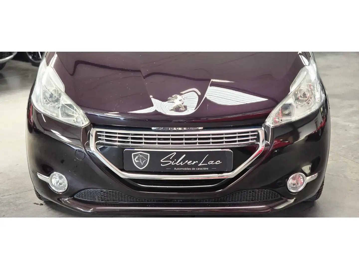 Peugeot 208 1.6 e-HDi 115 FINITION XY / VERSION SANS ADBLUE /  Rouge - 2