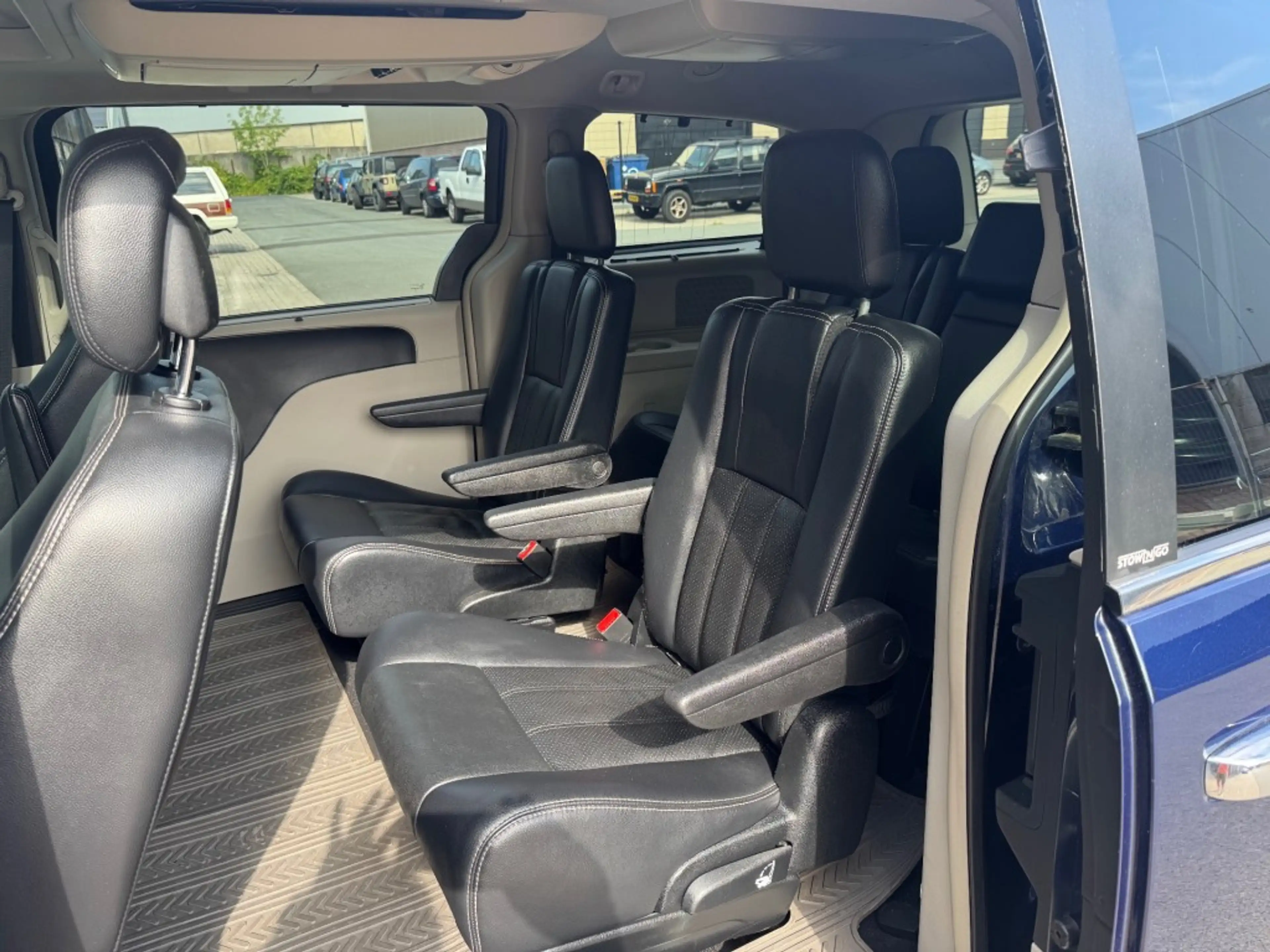 Lancia Voyager 3.6 TOURING — photo 10
