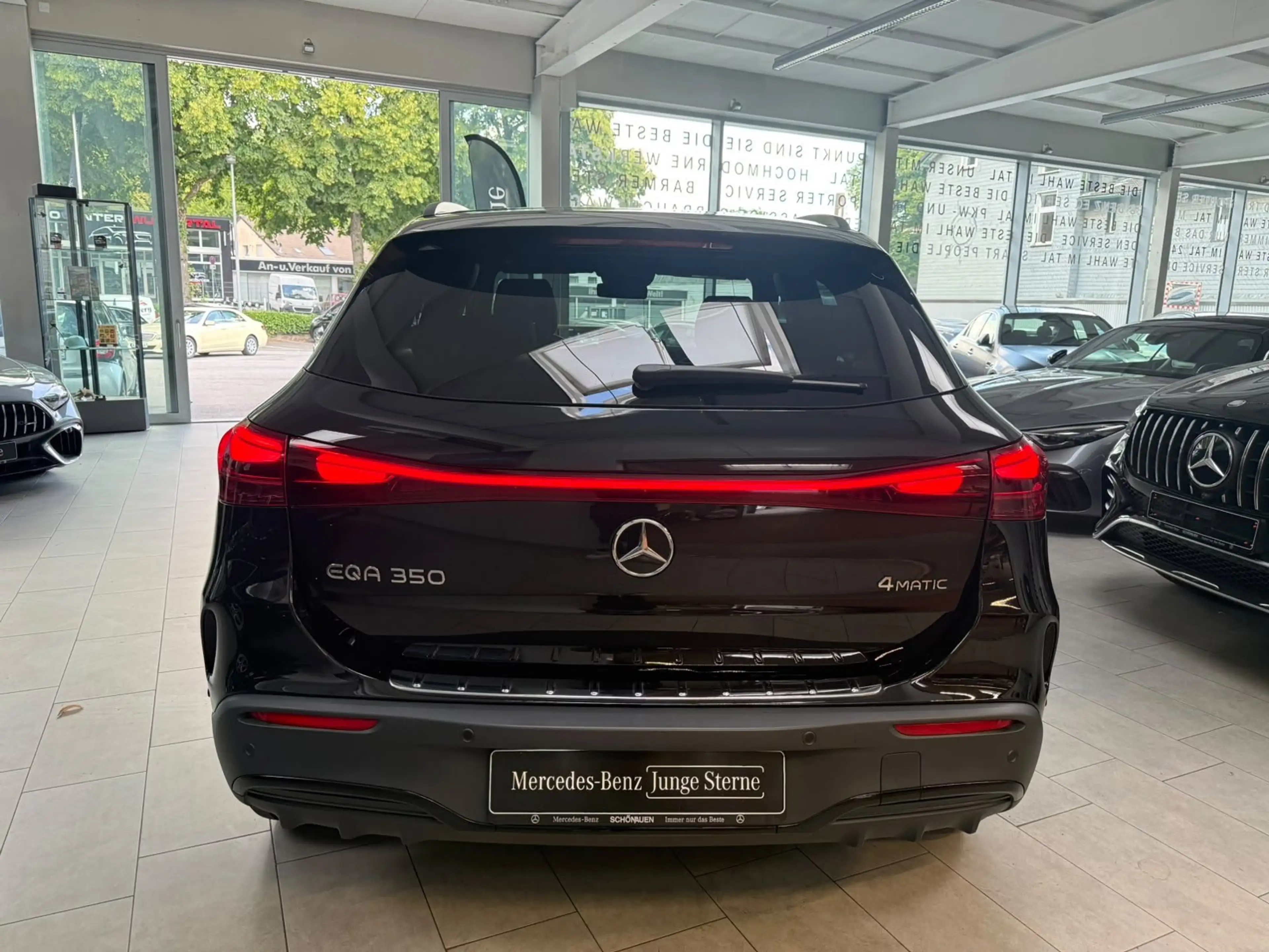 Mercedes-Benz EQA 350 4M AMG+PANO+BURM+DISTR+HUD+MEMORY+NIGHT — photo 5