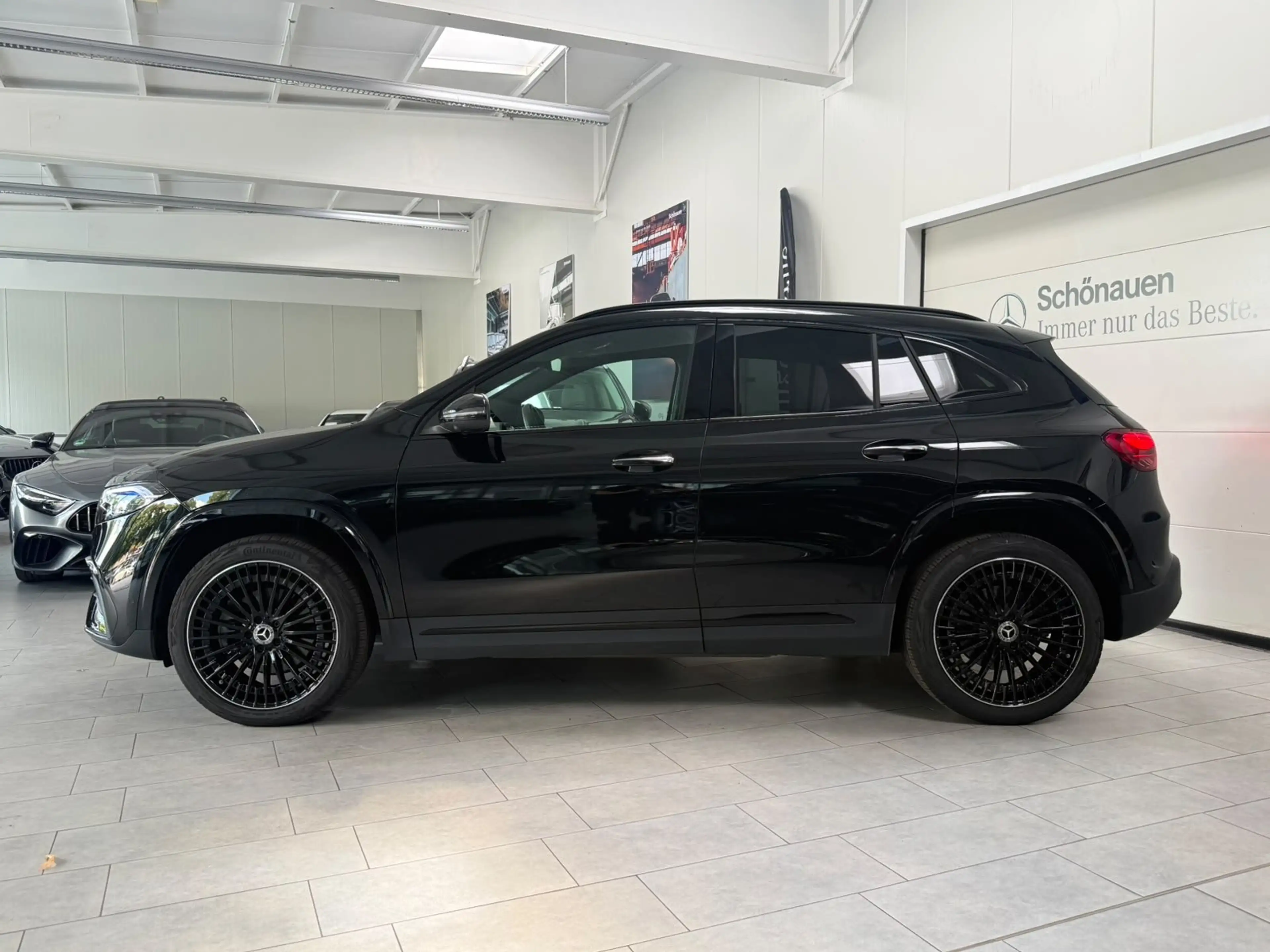Mercedes-Benz EQA 350 4M AMG+PANO+BURM+DISTR+HUD+MEMORY+NIGHT — photo 3