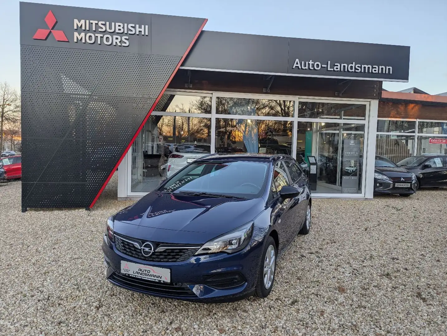 Opel Astra K 1.2 Turbo Sports Tourer EDITION Blau - 1