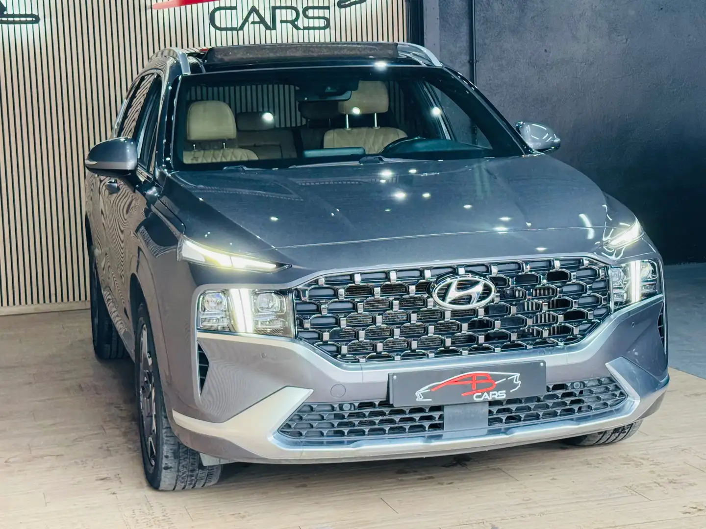 Hyundai SANTA FE 1.6 T-GDi PHEV 4WD * HYBRID * GAR 12 MOIS * Grijs - 2