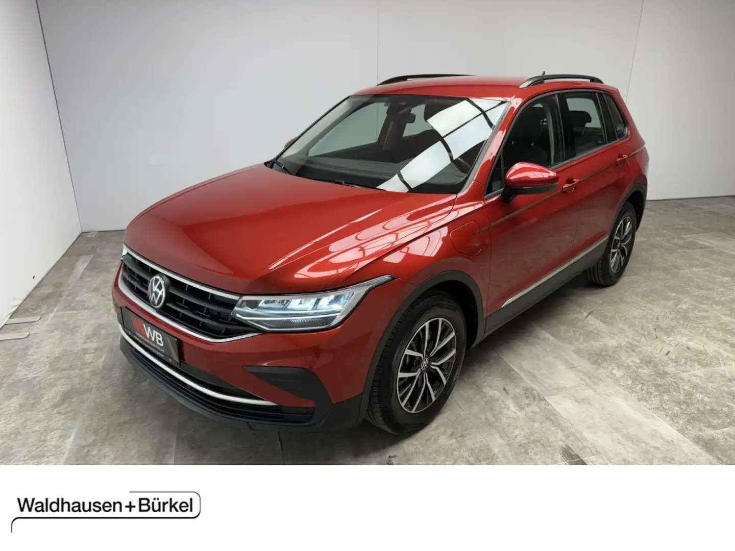 Volkswagen Tiguan 1.4 TSI DSG eHybrid Life Klima Einparkhilfe Rot - 1