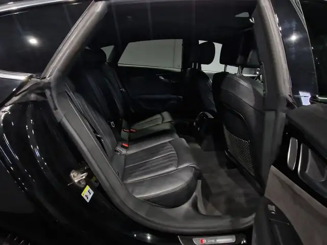 Audi A7 view 11