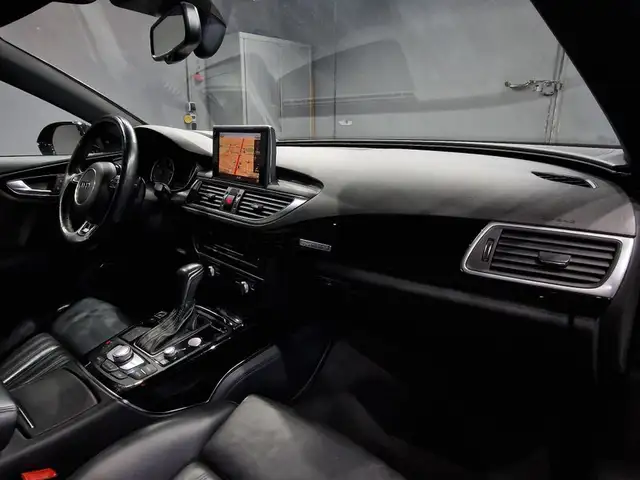 Audi A7 view 13