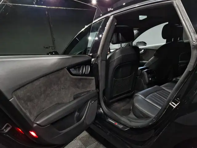 Audi A7 view 9